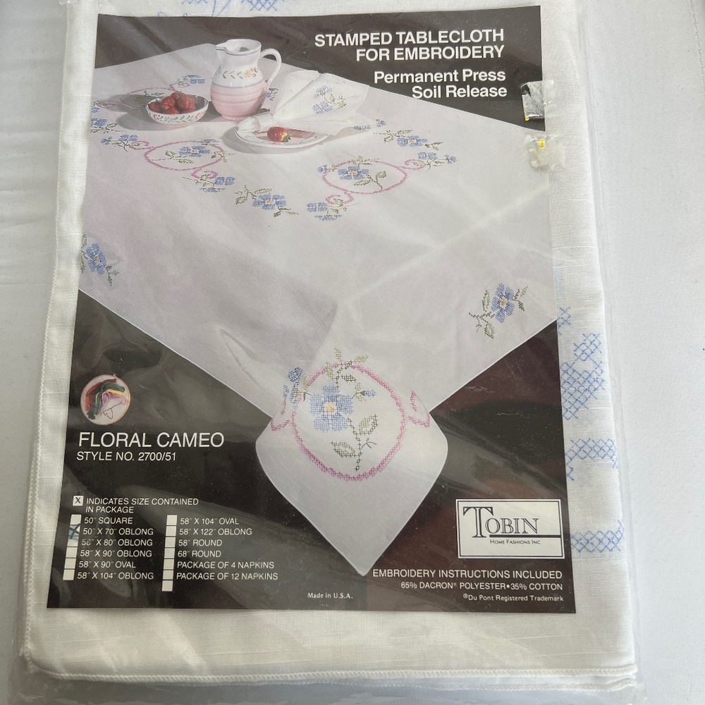 Vintage Tobin Stamped Tablecloth For Embroidery Floral Cameo Oblong 50 x 70 New